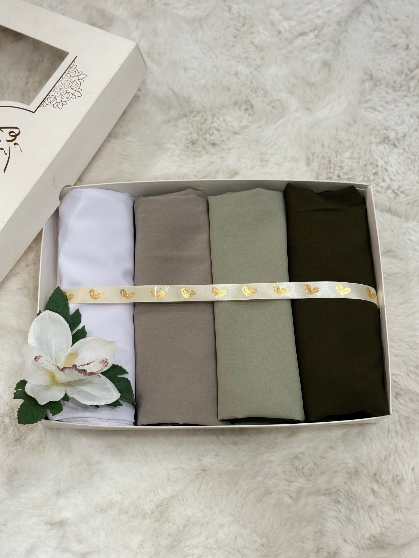 hijab soie de medine, foulard, voile, box foulard, bouquet de foulard