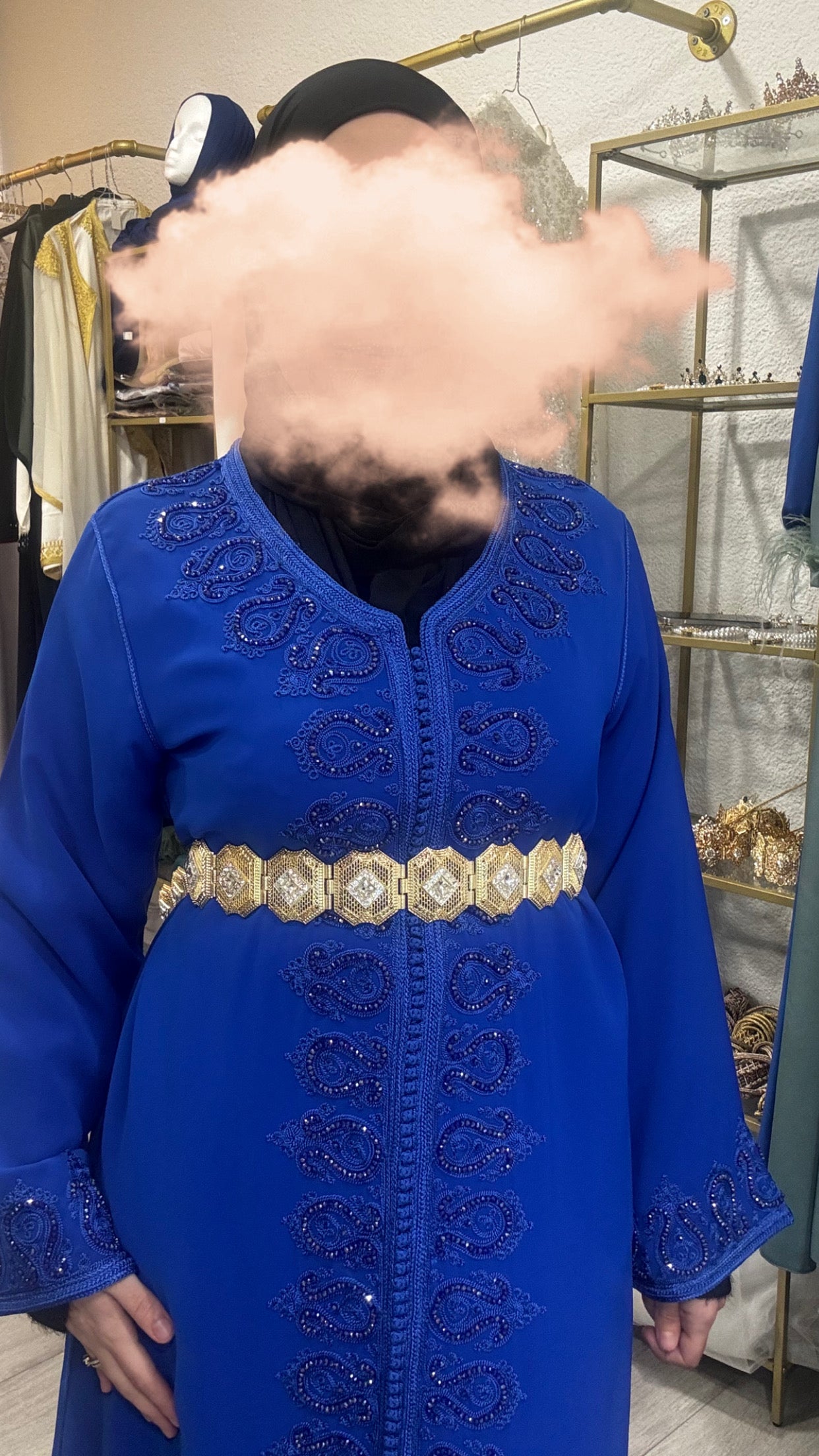 LOCATION ROBE FARAH – La Boutique by LS - Main Image