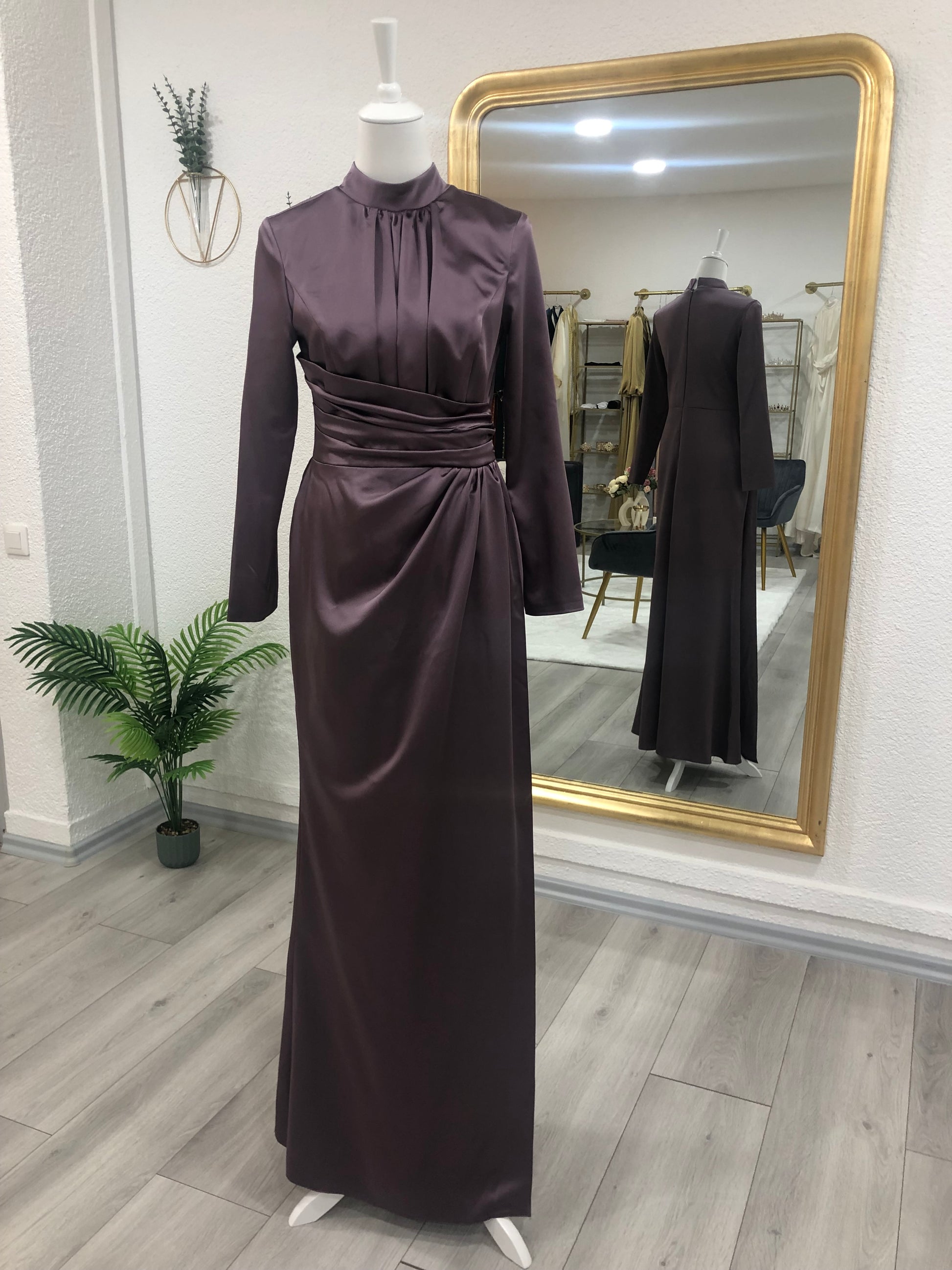 takchita, caftan marocain, robe location, rental dress, wedding dress, robe de soirée, robe de soirée modeste