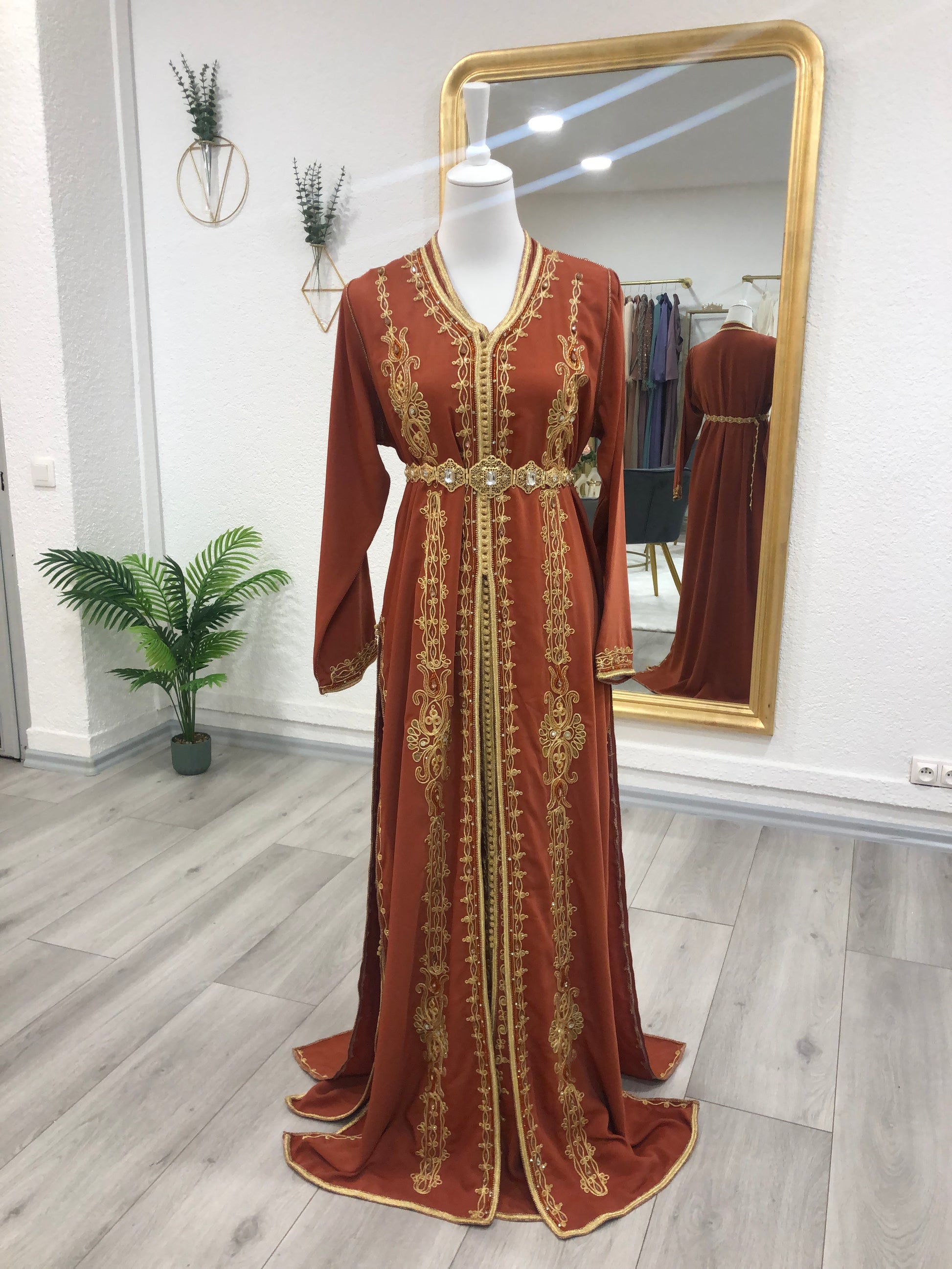 takchita, caftan marocain, robe location, rental dress, wedding dress