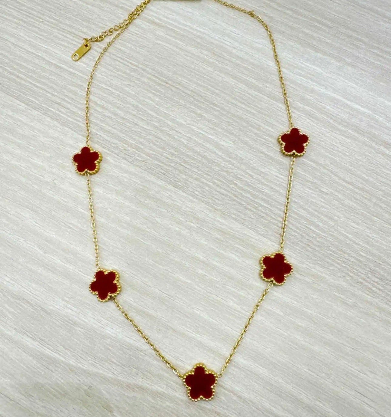 Collier Nisa