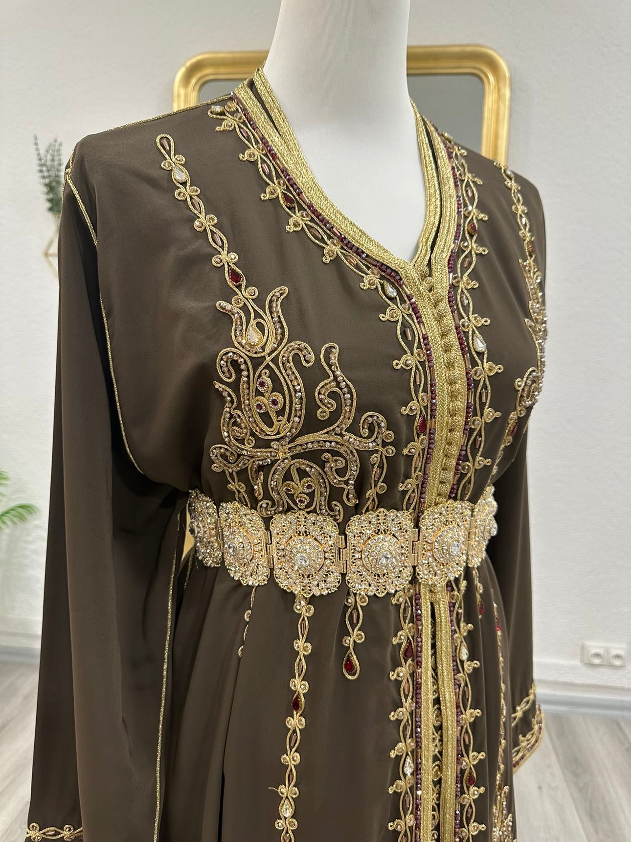 takchita, caftan marocain, robe location, rental dress, wedding dress