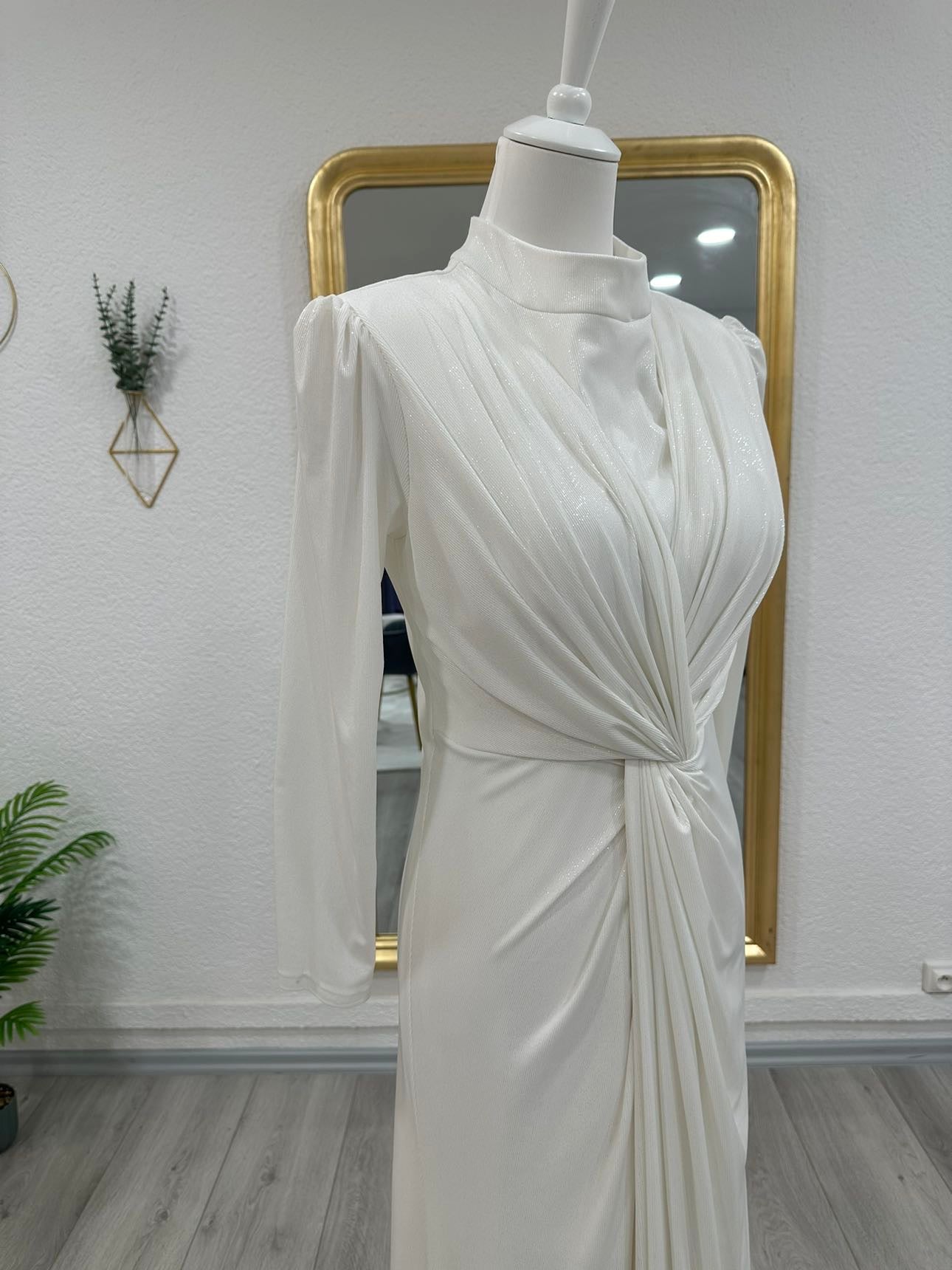 takchita, caftan marocain, robe location, rental dress, wedding dress, robe de soirée, robe de soirée modeste