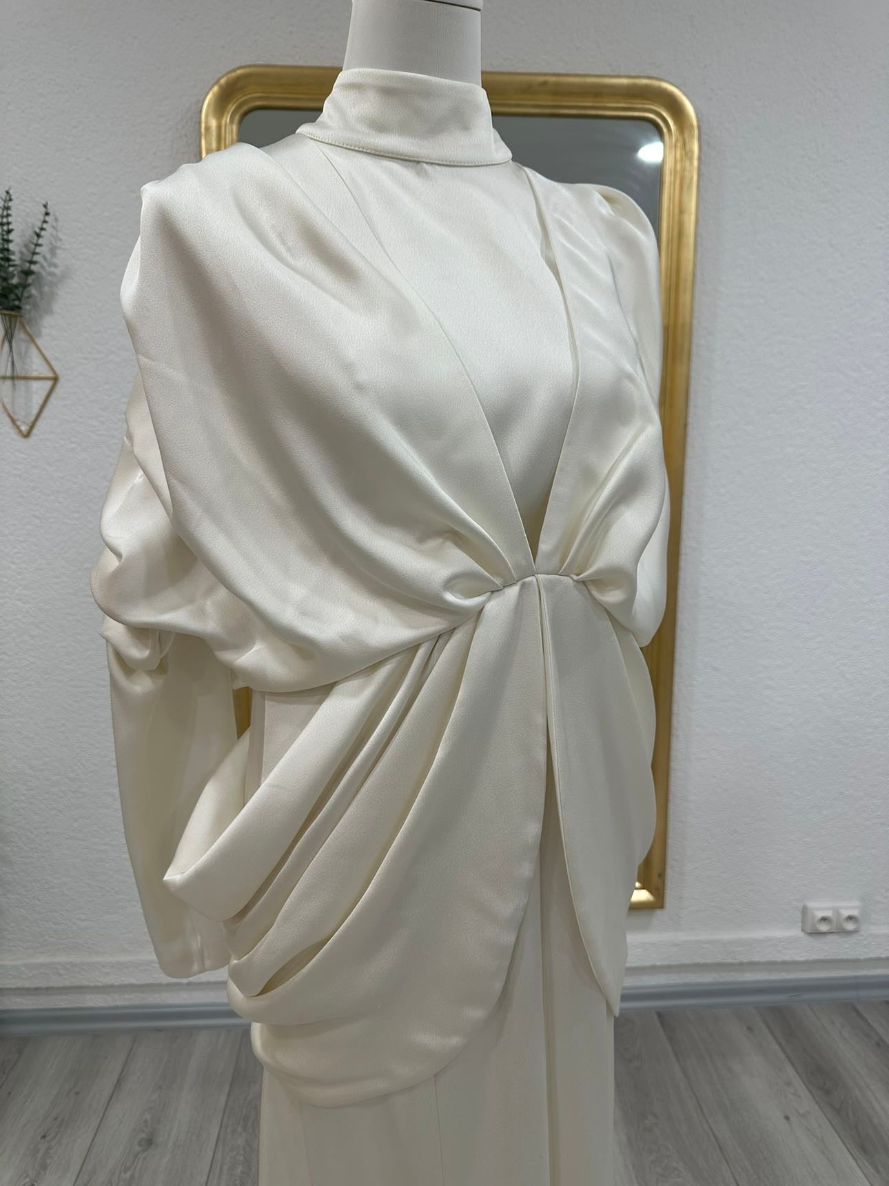 takchita, caftan marocain, robe location, rental dress, wedding dress, robe de soirée, robe de soirée modeste