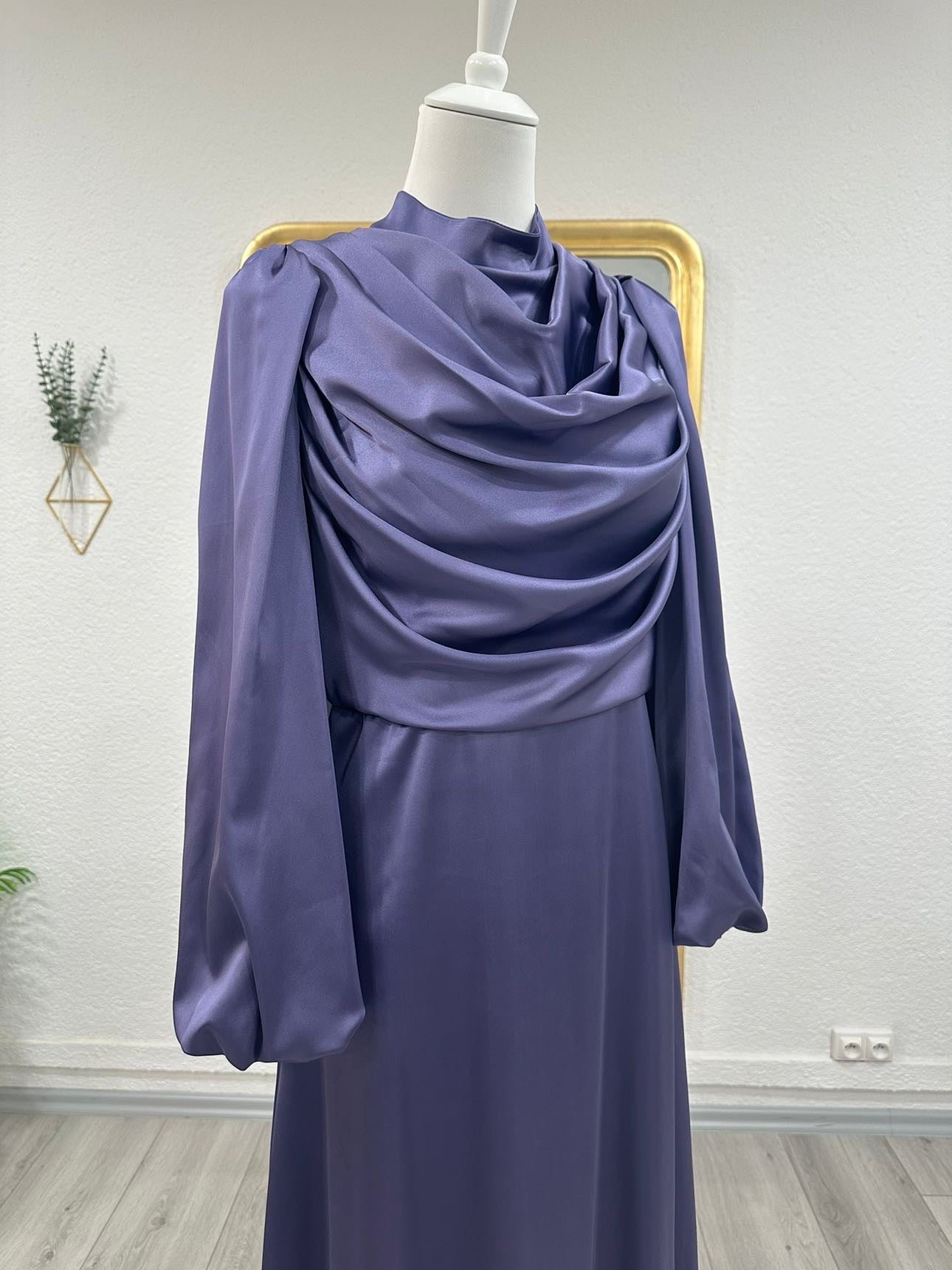 takchita, caftan marocain, robe location, rental dress, wedding dress, robe de soirée, robe de soirée modeste